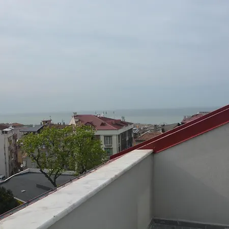 Loya Apartment
