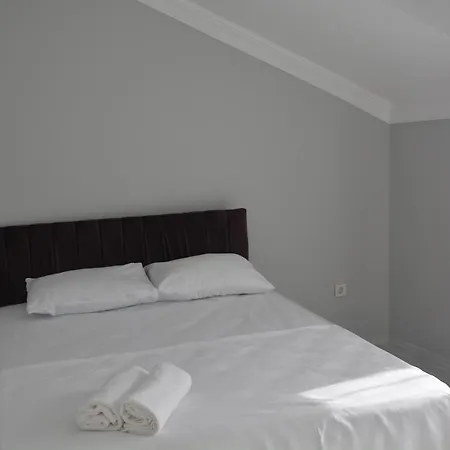 Apartment Loya *